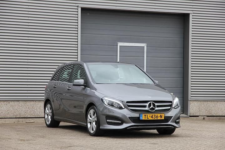 Occasion Mercedes B180 Ambition 123 PK (90 kW) 2018 Grijs MPV