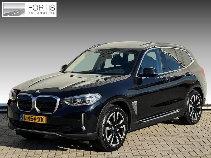 Zwart Gebruikt 2021 BMW iX3 Executive SUV | € 34.495 (Super prijs) - Afbeelding 1/4