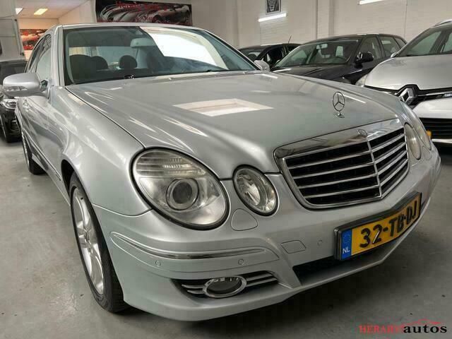 Grijs Gebruikt 2006 Mercedes E280 Avantgarde Sedan | € 5.500 (Super prijs) - Afbeelding 1/4