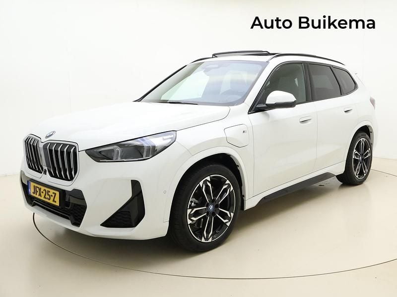 Wit Gebruikt 2025 BMW X1 M Sport SUV | € 64.999 - Afbeelding 1/4