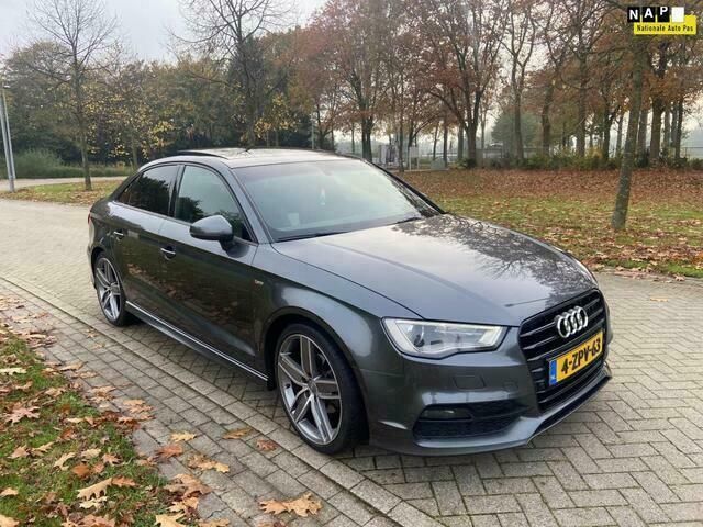 Grijs Occasion 2015 Audi A3 Ambition Sedan | € 18.500 (Duur) - Afbeelding 1/4
