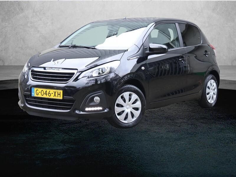 Zwart Gebruikt 2020 Peugeot 108 Active Hatchback | € 10.195 (Eerlijke prijs) - Afbeelding 1/3