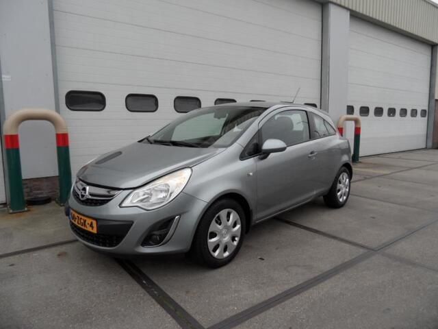 Grijs Gebruikt 2012 Opel Corsa Edition Hatchback | € 5.925 - Afbeelding 1/4