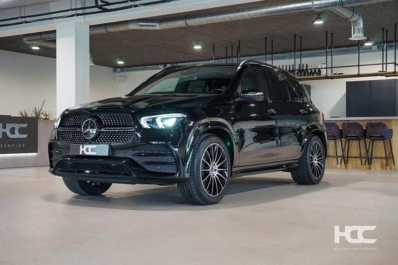 Zwart Gebruikt 2021 Mercedes GLE350e AMG SUV | € 65.840 (Eerlijke prijs) - Afbeelding 1/4