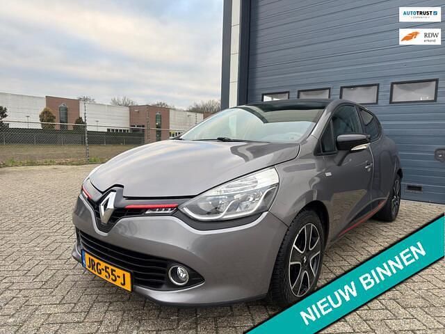 Grijs Occasion 2015 Renault Clio IV Dynamique Hatchback | € 6.450 (Eerlijke prijs) - Afbeelding 1/4