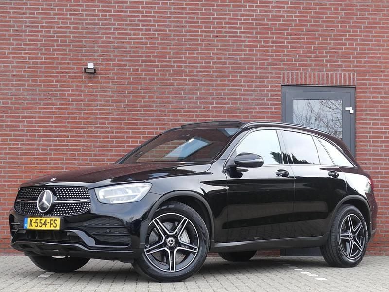 Occasion Mercedes GLC300 AMG line 259 PK (190 kW) 2020 Zwart SUV
