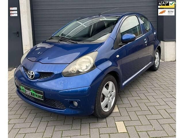 Blauw Occasion 2008 Toyota Aygo Sport Hatchback | € 2.750 (Eerlijke prijs) - Afbeelding 1/4