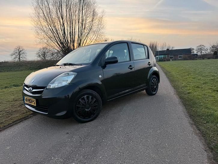 Occasion 2009 Subaru Justy Hatchback | € 1.399 (Goede deal) - Afbeelding 1/4