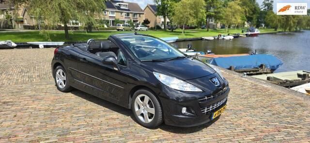 Zwart Gebruikt 2011 Peugeot 207 CC Roland Garros Cabriolet | € 4.950 (Eerlijke prijs) - Afbeelding 1/4
