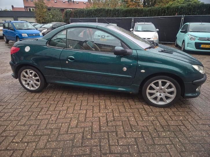 Gebruikt 2003 Peugeot 206 CC Cabriolet | € 999 (Eerlijke prijs) - Afbeelding 1/4