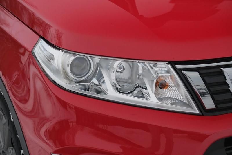 Occasion Suzuki Vitara 2023 Rood SUV