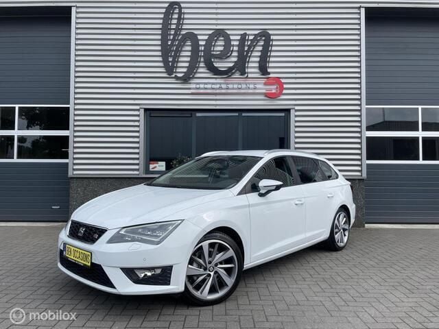 Wit Gebruikt 2014 Seat Leon ST FR Stationwagen | € 14.950 (Iets duurder) - Afbeelding 1/4