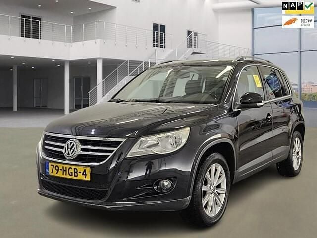Zwart Gebruikt 2008 VW Tiguan Sport SUV | € 3.750 (Goede deal) - Afbeelding 1/3