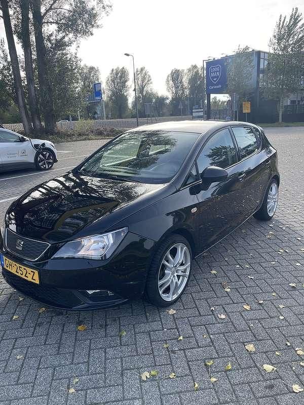 Occasion 2015 Seat Ibiza Ecomotive Sedan | € 4.000 (Eerlijke prijs) - Afbeelding 1/4