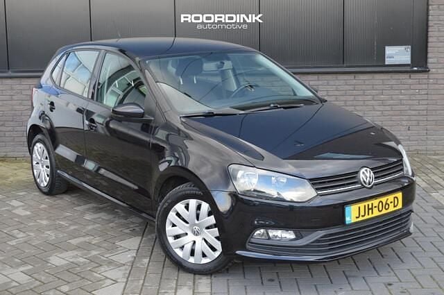 Zwart Gebruikt 2015 VW Polo Hatchback | € 6.950 (Super prijs) - Afbeelding 1/3