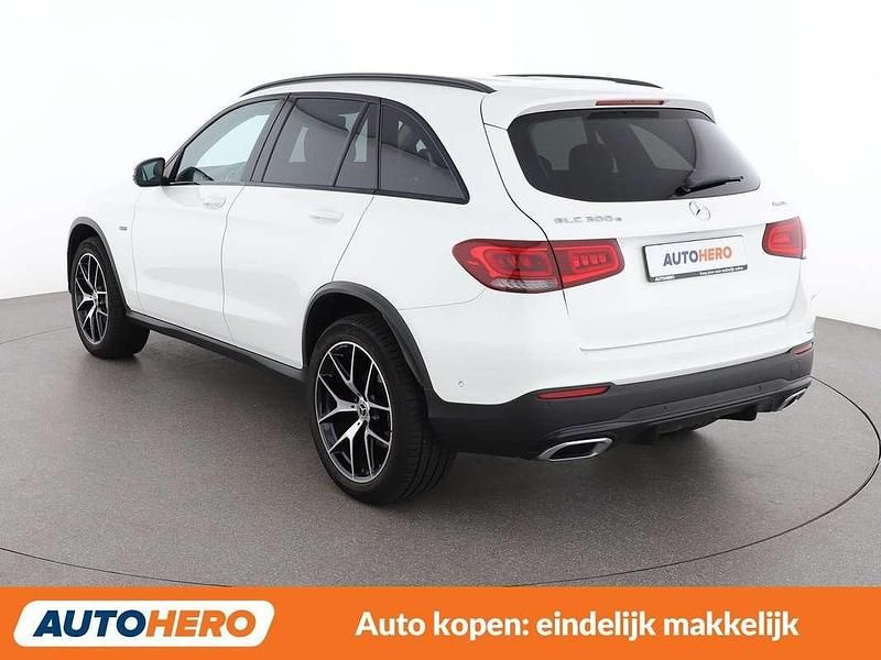 Occasion Mercedes GLC300e AMG line 320 PK (235 kW) 2021 Wit SUV