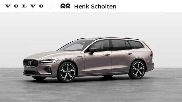 Grijs Nieuw 2025 Volvo V60 Plus Stationwagen | € 64.349 (Duur) - Afbeelding 1/4