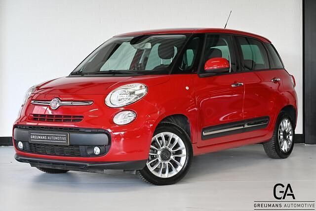 Rood Gebruikt 2014 Fiat 500L Lounge MPV | € 7.950 (Goede deal) - Afbeelding 1/4