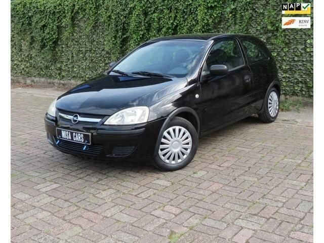 Zwart Gebruikt 2005 Opel Corsa Hatchback | € 1.795 (Eerlijke prijs) - Afbeelding 1/4