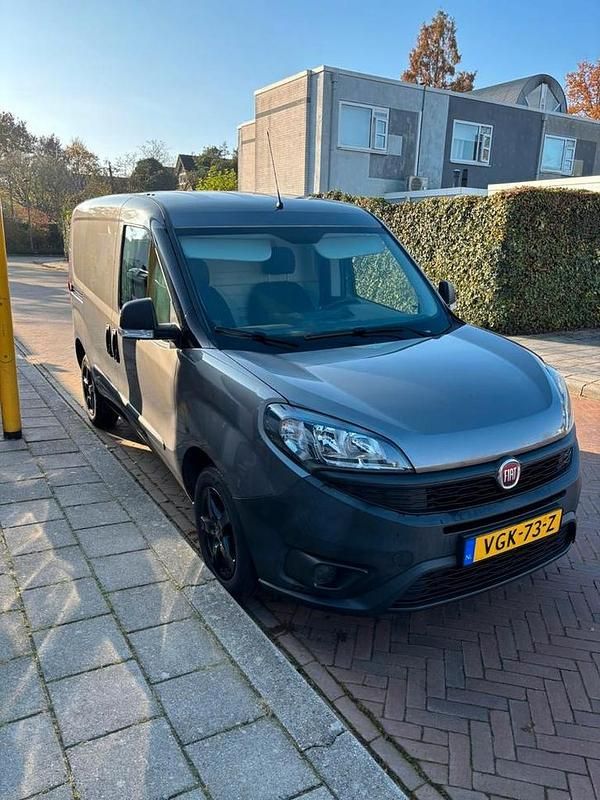 Gebruikt 2020 Fiat Doblò MPV | € 7.950 (Eerlijke prijs) - Afbeelding 1/4