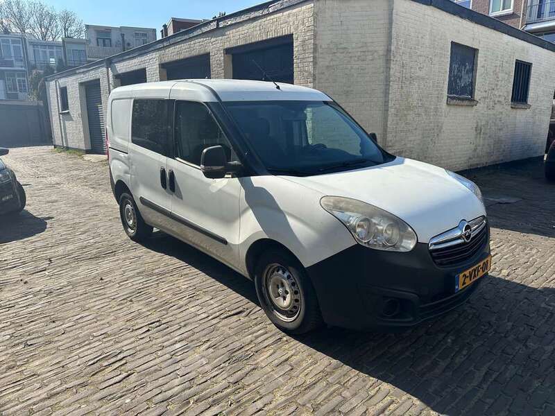 Gebruikt 2012 Opel Combo MPV | € 4.999 (Eerlijke prijs) - Afbeelding 1/4