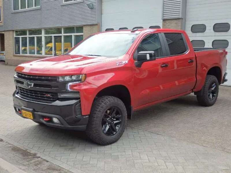 Rood Gebruikt 2021 Chevrolet Silverado Van | € 57.500 - Afbeelding 1/4