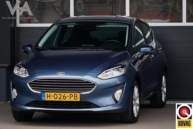 Blauw Occasion 2020 Ford Fiesta Titanium Hatchback | € 13.450 (Eerlijke prijs) - Afbeelding 1/4
