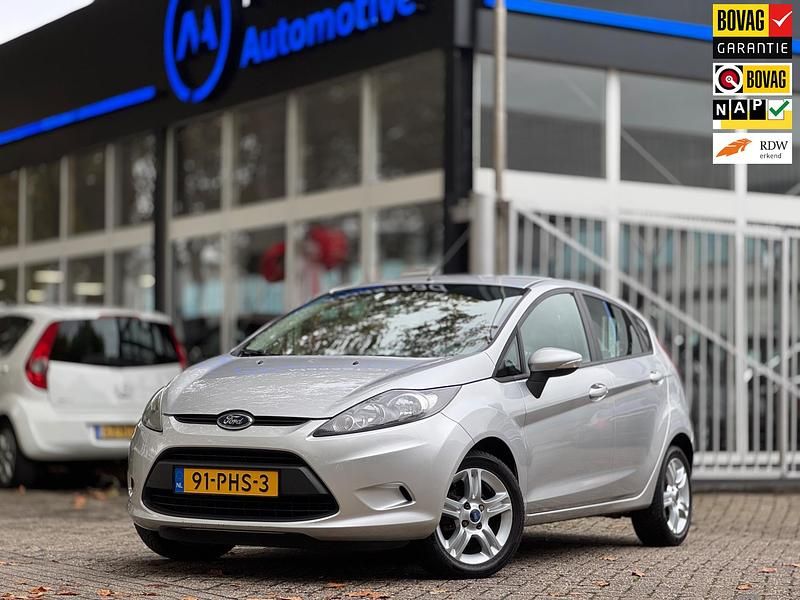 Grijs Gebruikt 2011 Ford Fiesta Limited Hatchback | € 4.995 (Duur) - Afbeelding 1/4