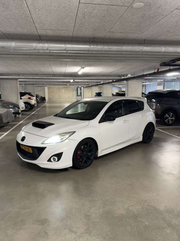 Wit Gebruikt 2010 Mazda 3 Hatchback | € 15.500 (Eerlijke prijs) - Afbeelding 1/4
