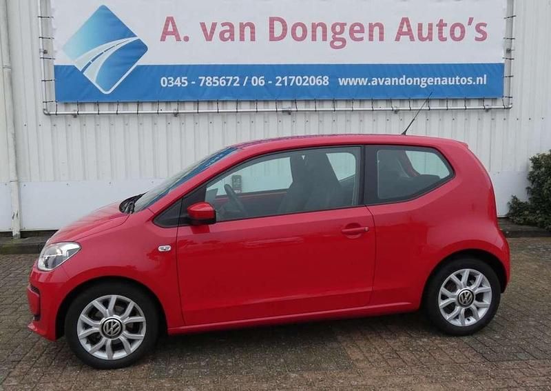 Rood Gebruikt 2012 VW up! move up! Hatchback | € 2.995 (Goede deal) - Afbeelding 1/4