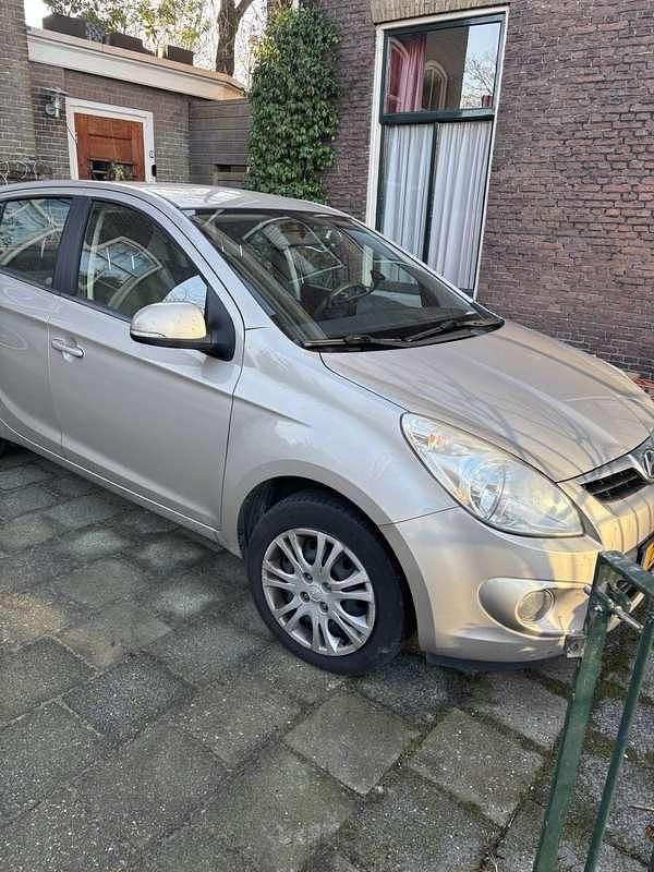 Occasion Hyundai i20 Comfort 77 PK (56 kW) 2012 Sedan