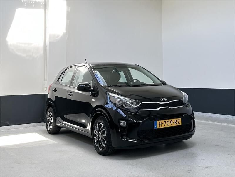 Zwart Gebruikt 2020 Kia Picanto Comfort Hatchback | € 9.409 (Eerlijke prijs) - Afbeelding 1/4