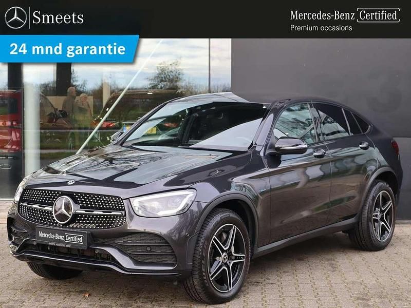 Grijs Occasion 2020 Mercedes GLC300e Business Coupé | € 47.222 (Iets duurder) - Afbeelding 1/4