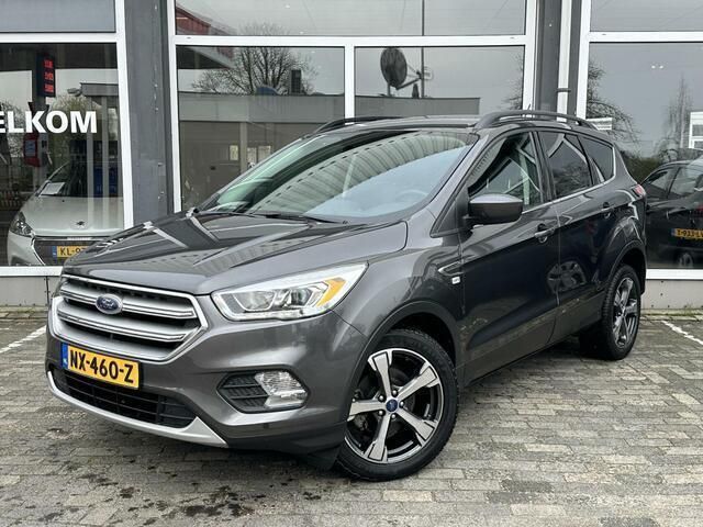 Grijs Gebruikt 2017 Ford Kuga Titanium SUV | € 19.440 (Eerlijke prijs) - Afbeelding 1/4
