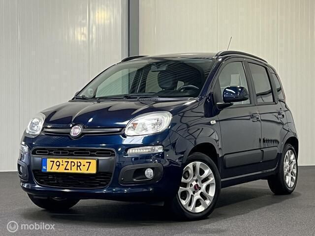 Blauw, metallic lak Gebruikt 2013 Fiat Panda Hatchback | € 5.445 (Eerlijke prijs) - Afbeelding 1/3