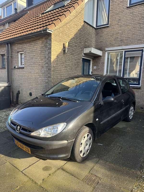 Occasion Peugeot 206 75 PK (55 kW) 2004 Zwart Hatchback