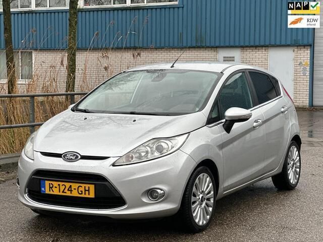 Grijs Gebruikt 2009 Ford Fiesta Trend Hatchback | € 4.490 (Eerlijke prijs) - Afbeelding 1/4