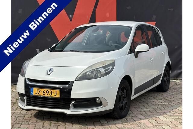 Wit Gebruikt 2012 Renault Scénic III Bose Edition MPV | € 2.948 (Eerlijke prijs) - Afbeelding 1/4