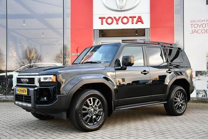 Occasion Toyota Land Cruiser Edition 207 PK (152 kW) 2024 Zwart Van