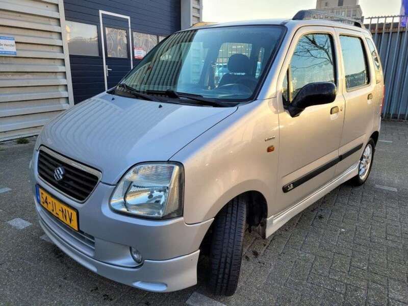 Zilver Gebruikt 2002 Suzuki Wagon R+ Stationwagen | € 1.500 (Eerlijke prijs) - Afbeelding 1/4