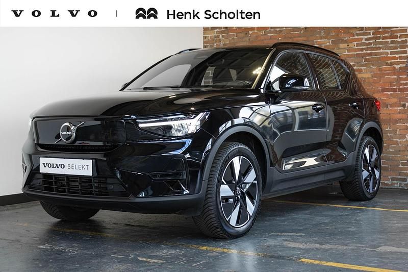 Zwart Occasion 2024 Volvo XC40 Plus SUV | € 41.950 (Eerlijke prijs) - Afbeelding 1/3