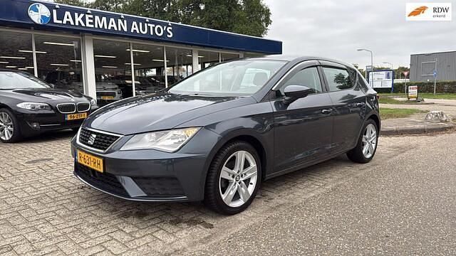 Grijs Occasion 2019 Seat Leon Reference Hatchback | € 16.950 (Duur) - Afbeelding 1/4
