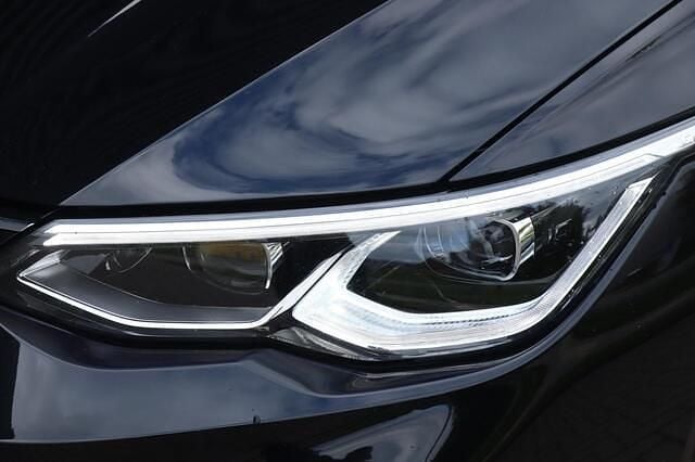 Occasion VW Golf VIII R-line 150 PK (110 kW) 2020 Zwart Hatchback