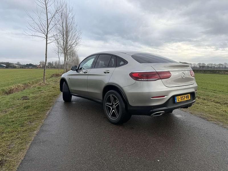 Occasion Mercedes GLC300e AMG line 211 PK (155 kW) 2021 Grijs Coupé