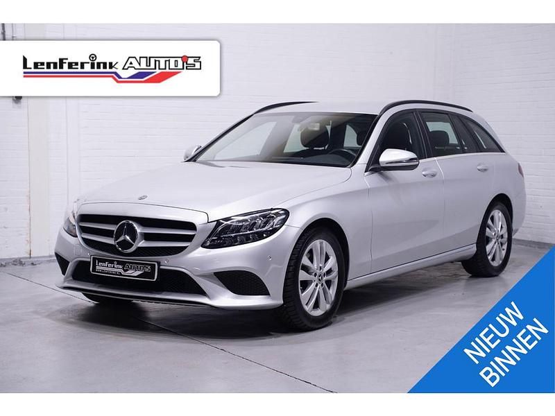 Zilver Gebruikt 2021 Mercedes C180 Business Sedan | € 24.400 - Afbeelding 1/4