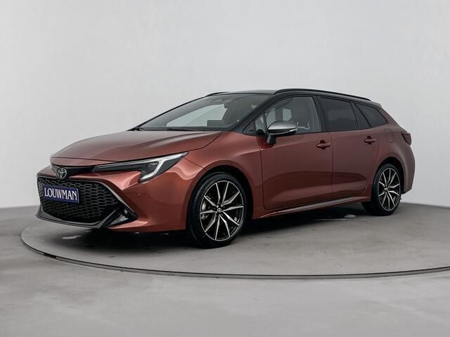 Oranje, metallic lak Nieuw 2025 Toyota Corolla Sport Stationwagen | € 48.712 - Afbeelding 1/4