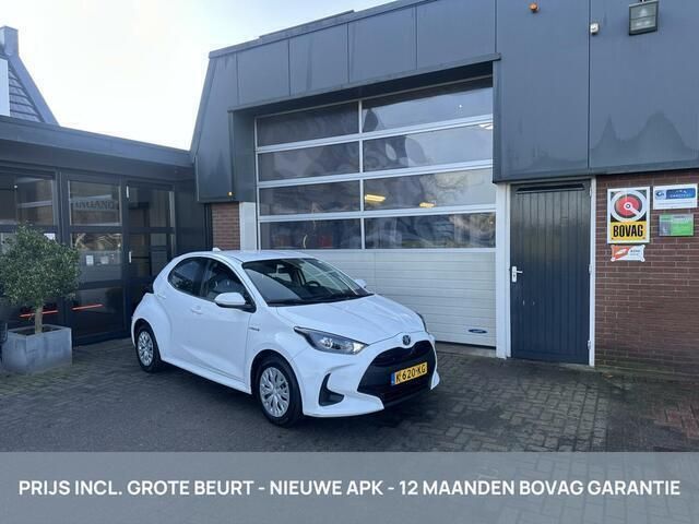 Wit Gebruikt 2021 Toyota Yaris Active Hatchback | € 17.950 (Eerlijke prijs) - Afbeelding 1/4
