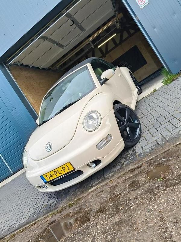 Gebruikt 2004 VW Beetle Cabriolet | € 3.999 (Eerlijke prijs) - Afbeelding 1/1