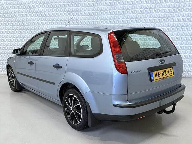 Occasion Ford Focus Trend 101 PK (74 kW) 2005 Blauw (metallic) Stationwagen
