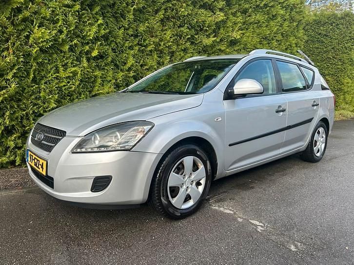 Gebruikt 2008 Kia Ceed Hatchback | € 1.750 (Eerlijke prijs) - Afbeelding 1/4